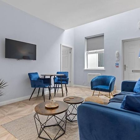 Modern Apartment Off-Road Parking-Twin Room Suite 4 Нотингам Екстериор снимка